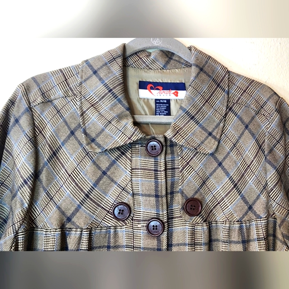 Fall/Winter Cropped Jacket - Picture 2 of 8